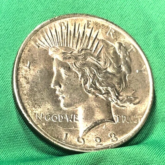 1923 Peace Dollar BU Choice Uncirculated Silver $1 Coin #205157249935 - Picture 3 of 8
